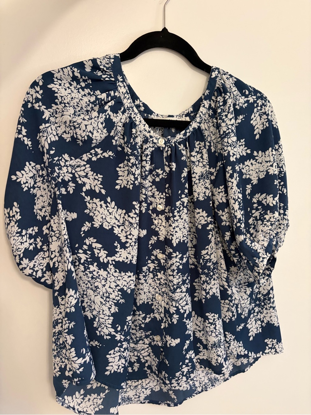Abercrombie & Fitch Navy Blue White Floral Button Front Blouse Size S
